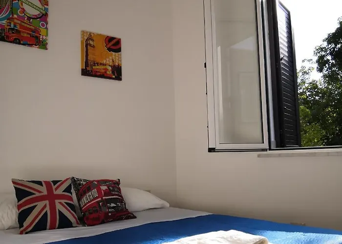 Palermo Central To Bed